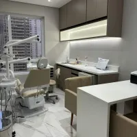 Imagem 9 da empresa CLÍNICA ALMEIDA ODONTOLOGIA | DENTÍSTICA | INVISALIGN | HARMONIZAÇÃO FACIAL Clínicas Odontológicas em São Paulo SP