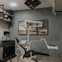 Imagem 1 da empresa CLÍNICA HENERY VICENTIN - ODONTOLOGIA MARINGÁ | BOTOX | PREENCHIMENTO LABIAL Dentistas em Maringá PR