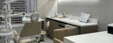 Imagem 9 da empresa CLÍNICA ALMEIDA ODONTOLOGIA | DENTÍSTICA | INVISALIGN | HARMONIZAÇÃO FACIAL Clínicas Odontológicas em São Paulo SP